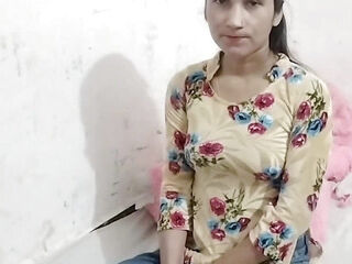 Abbu jaan ne meri tight jawani dekh kar jabar dasti pela