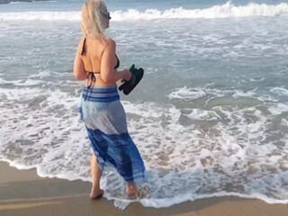 Amateur Blonde Mature Wife Enjoys Sex After Walking
