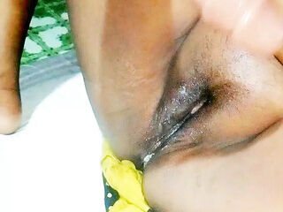 Sadia  mommy fucked whit his boy fiend by webcame.