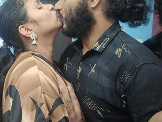 Mallu trivandrum couple hot lip lock romance with fuck