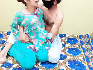 Indian Desi Bhabhi k Yar ny Zid kr k Bhabhi ki Chudai ki Desi Sex mota Lun Bhabhi ki Chut Phat gai Xxxxx Hindi Audio
