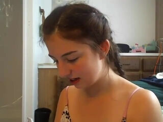 Nasty slut JewelRancid milks tits