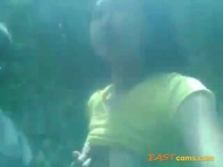 Amateur Asian Woman Loves to Exhibit Herself