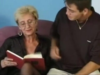 Glasses in semen, fuck upside down. Grandma Chloe