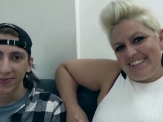 Blomde bbw pleases junior