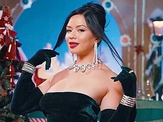 Scarlett Alexis Unwrapped