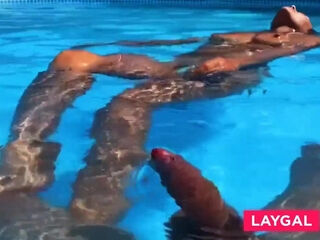 Skinny Dipping MILF Gets Facial From Big Cock
