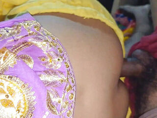 Bhabhi ki gand Mari Thook Lagake