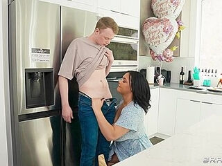 Filth Bbw Stepmom Clip - Ashlyn Peaks And Jimmy Michaels