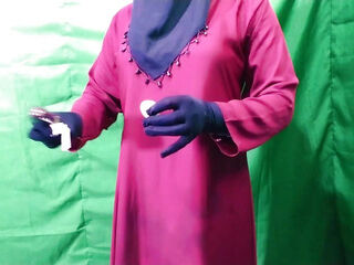 Indian Bhabhi masturbating and talking dirty in the bedroom
