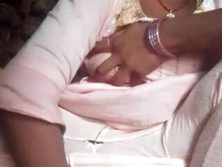 Village Desi Bhabhi Bhabhi Ki Chut Se Mal Nikal