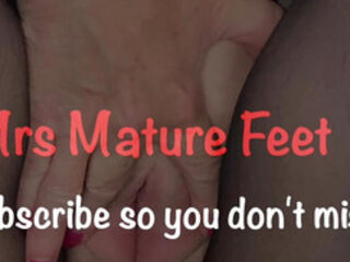 Mrs Mature Feet showing you all her sexy Feet, toes and soles. Video is part of a series showing her feet and toes. Part 3