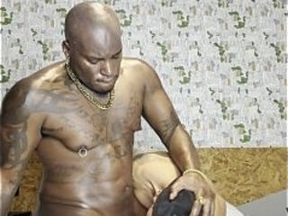 BRAZILIAN BIG COCK FUCKS BIG BLACK DADDY ASS