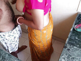 kamwali Bai ki Naughty married Ladki ko chuda kitchen me desi hindi audio sex