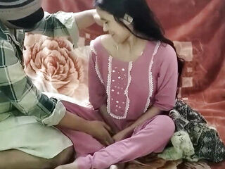 Little step sister ki chuchi daba daba kar chudai ki